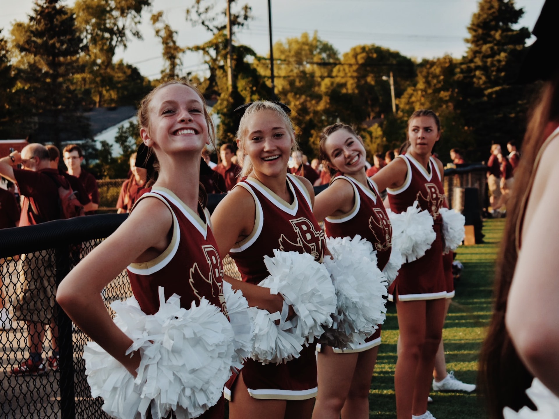 8 Dance and Cheerleading Fundraising Ideas for Photo Contests